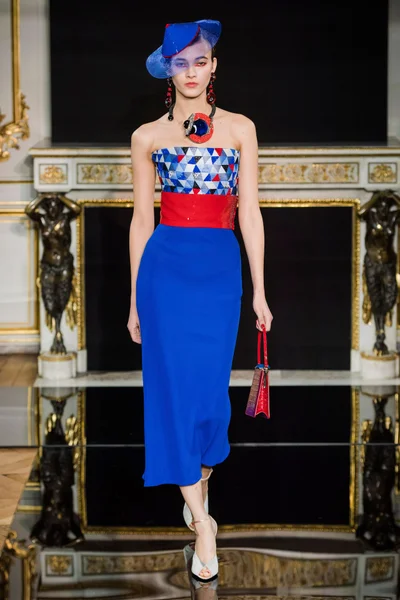 Look 57